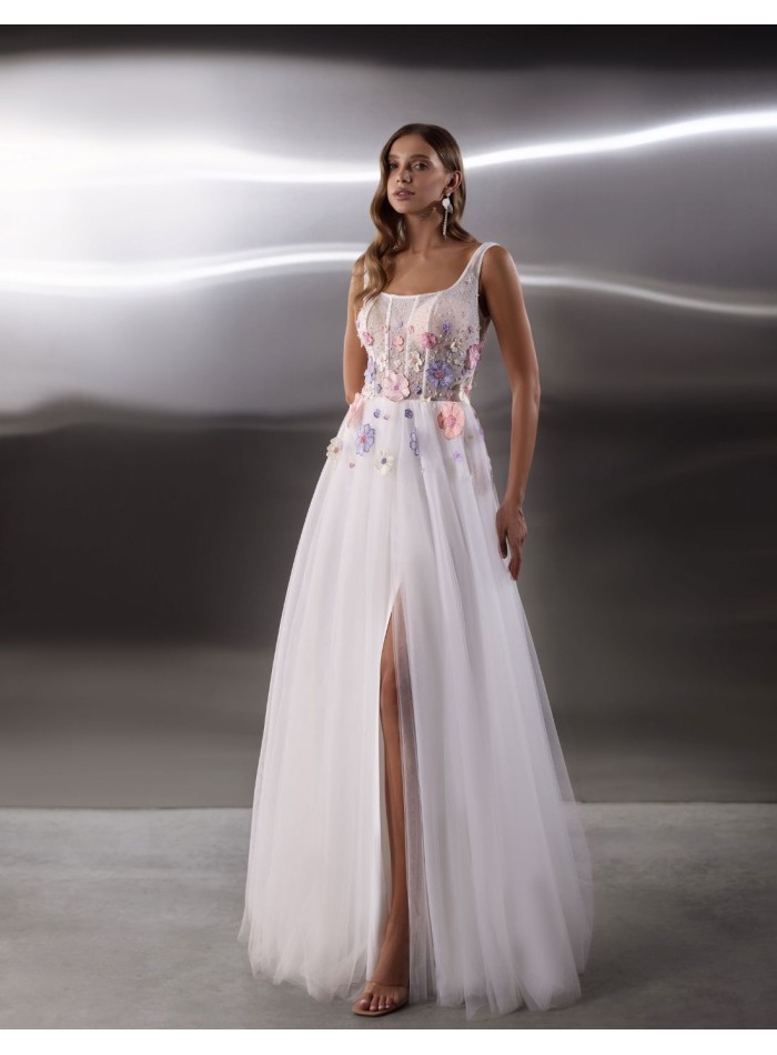 Vestido largo de novia blanco con cuerpo...