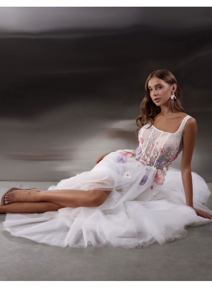 Vestido largo de novia blanco con cuerpo...