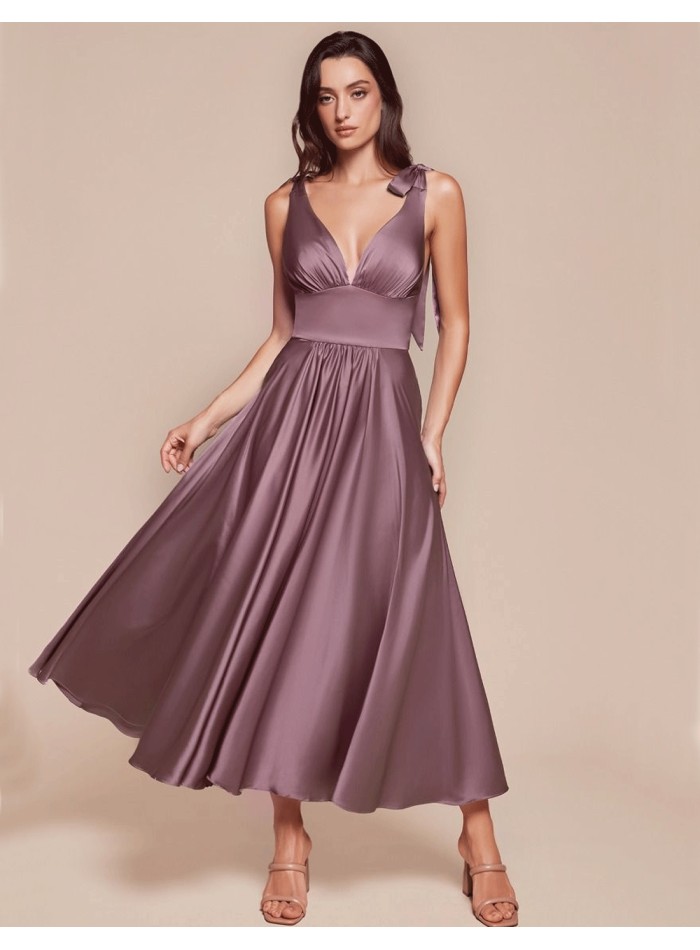 Robe de bal midi en satin avec jupe flottante...