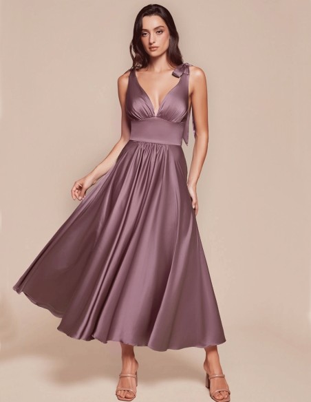 Robe de bal midi en satin avec jupe flottante pour votre invitée