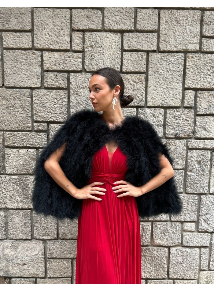 Capa de plumas de avestruz para invitada negro