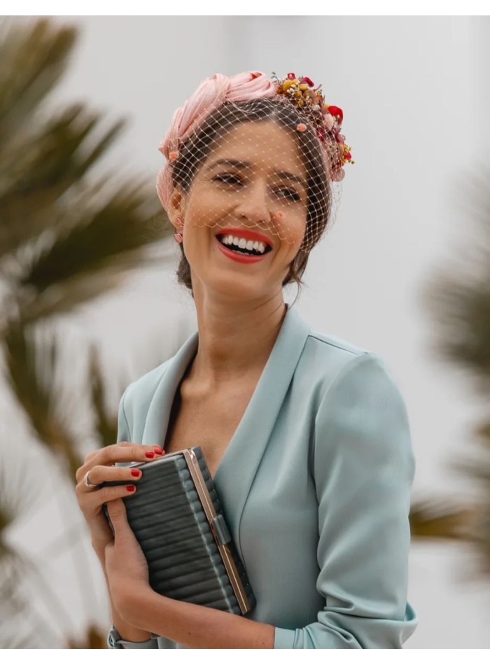 Diadema de fiesta arrugada con nudos y adorno...