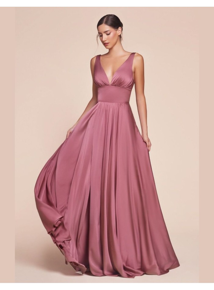 Longue robe de fête en satin avec décolleté en...