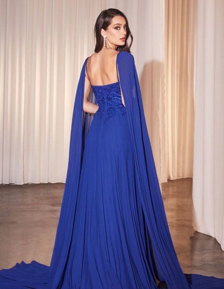 Vestido largo para invitada con cuerpo bordado y falda plisada