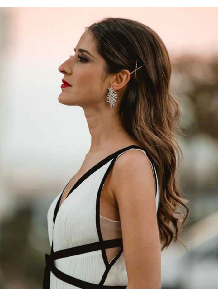 Boucles d'oreilles de fête avec petits zircons...