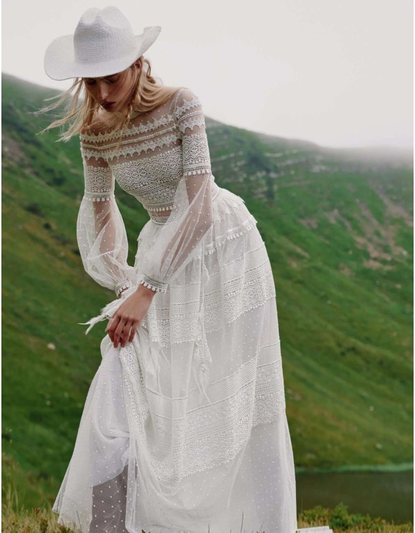 Vestido de novia largo de tul y encaje 2