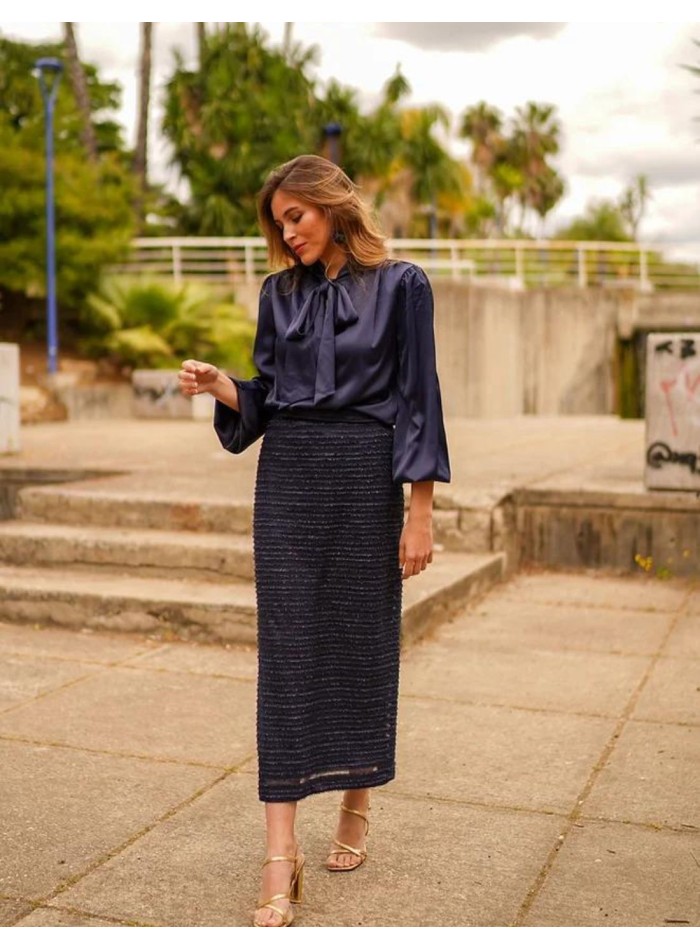 Navy knitted midi skirt