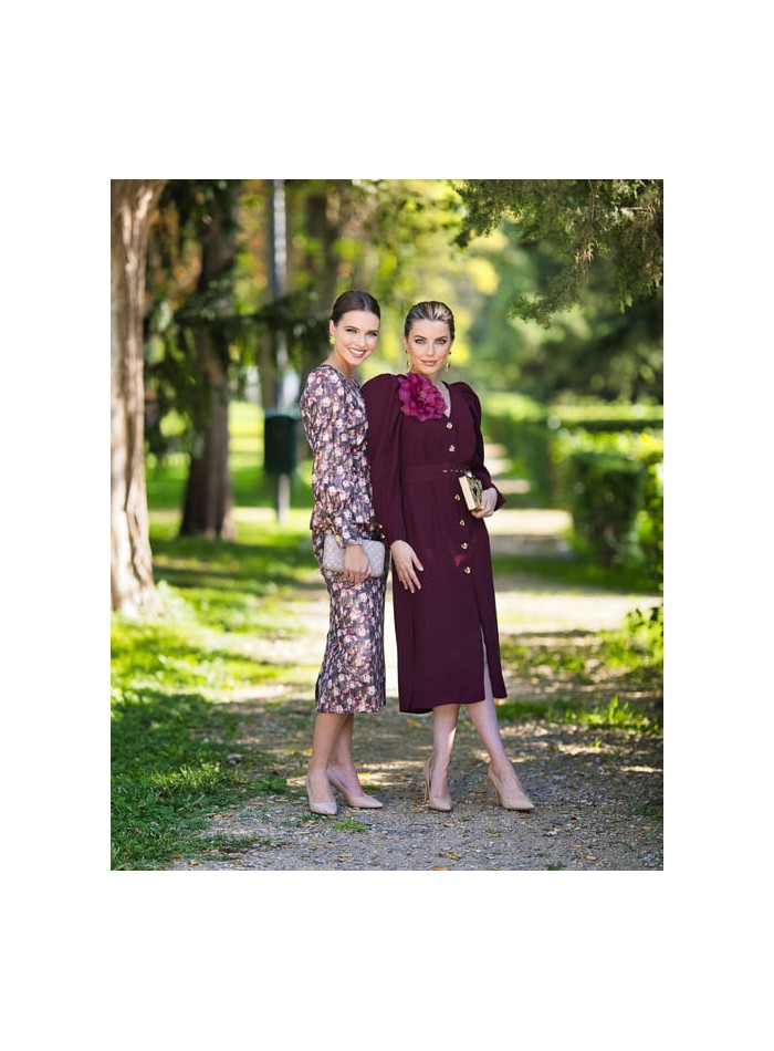 Vestido midi desmontable con cinturón y detalle...