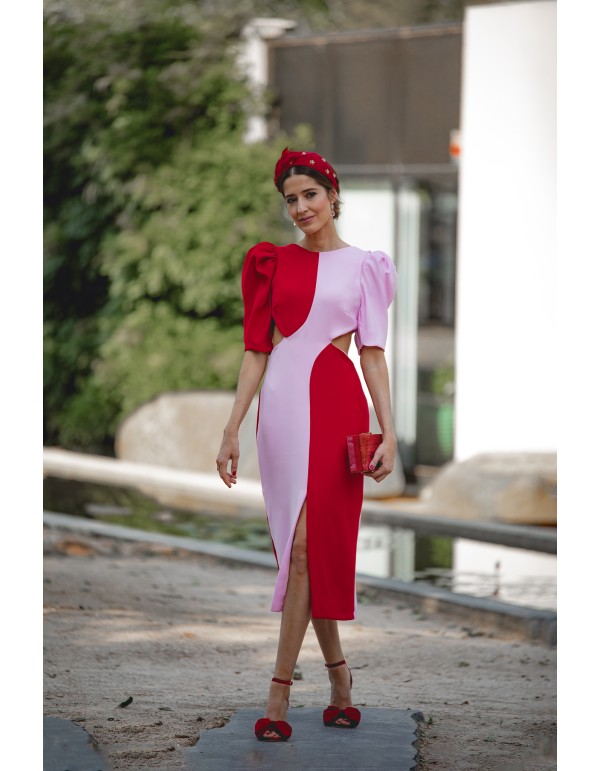 Robe midi bicolore avec découpe pour les invités