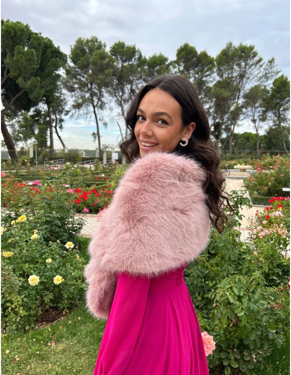 Étole courte en fourrure végétalienne 2