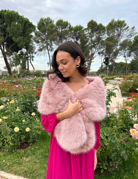 Short vegan fur wrap