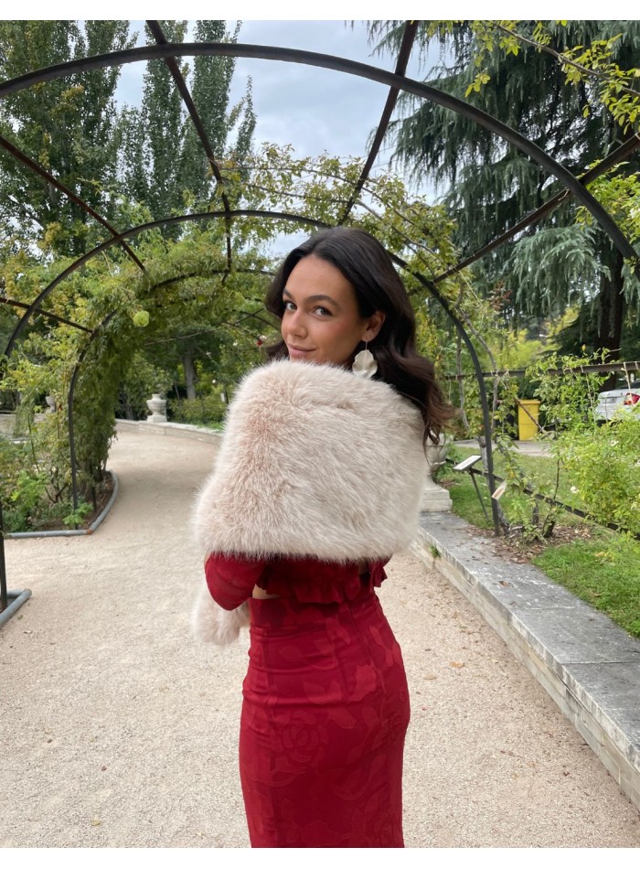 Short vegan fur wrap