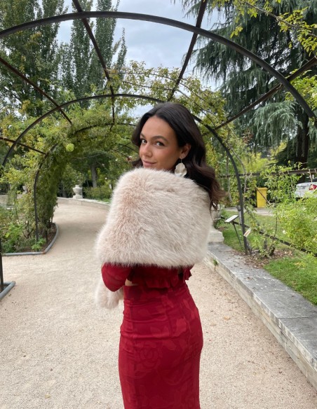 Short vegan fur wrap