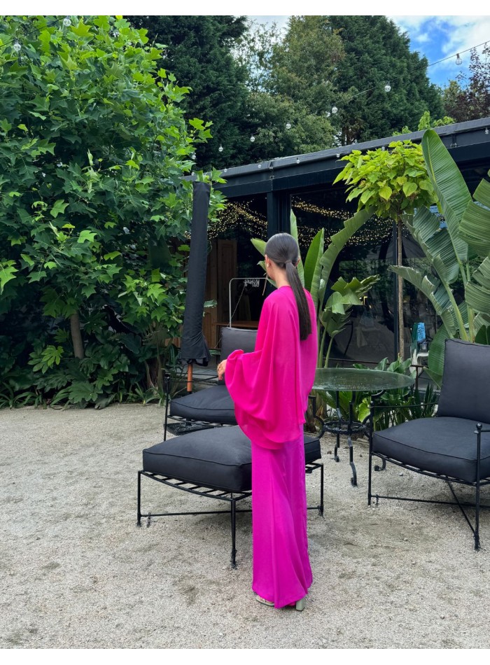 Vestido largo de fiesta con tirantes y capa de...