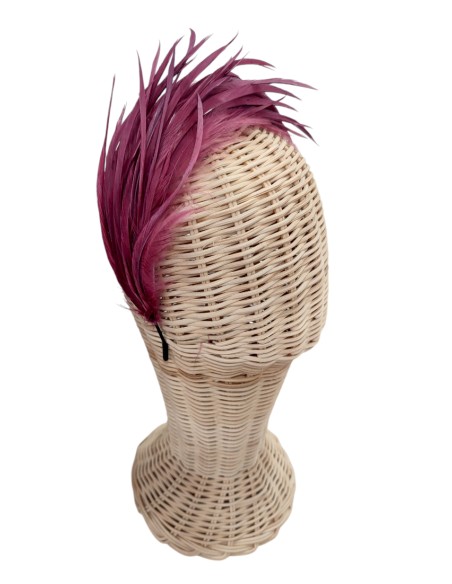 Handmade headband with garnet goose feathers for guests