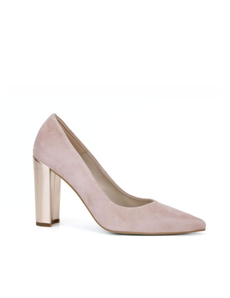 Suede wide heel shoes in nude pink color