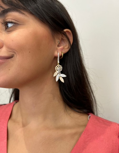 Pendientes de hojas y perlas dorado