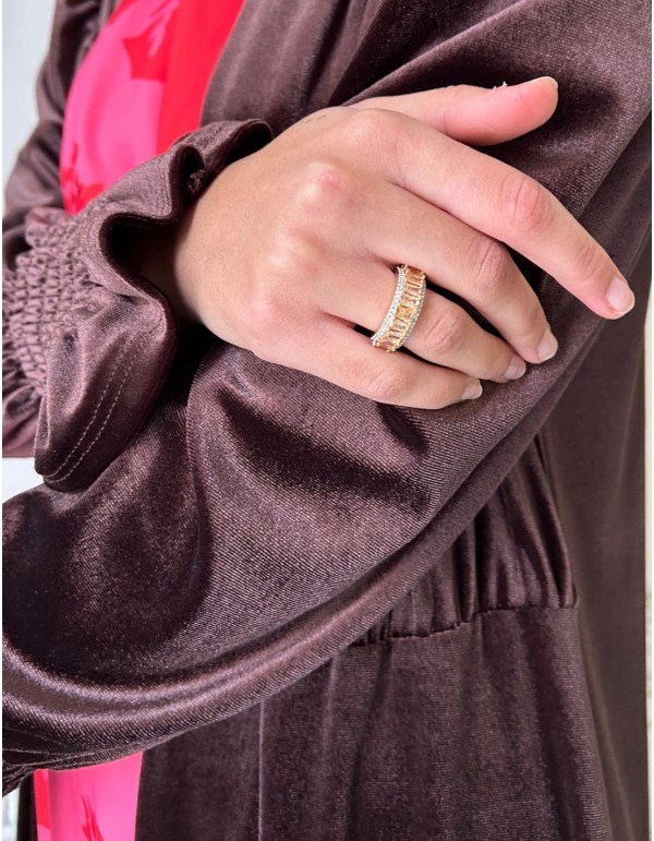 Ring with baguette cut zircons 2