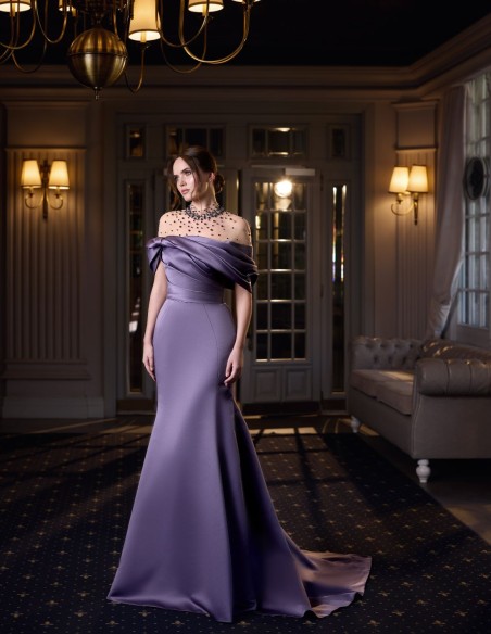 Robe de soirée longue avec corsage sans bretelles et boléro en strass