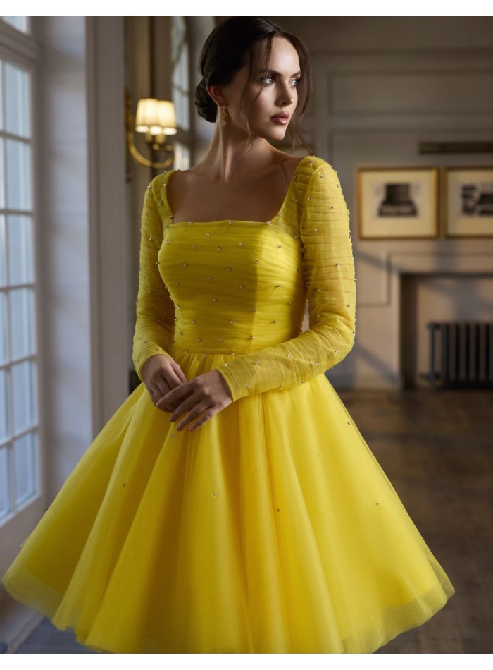 Vestido de fiesta con escote cuadrado y falda...