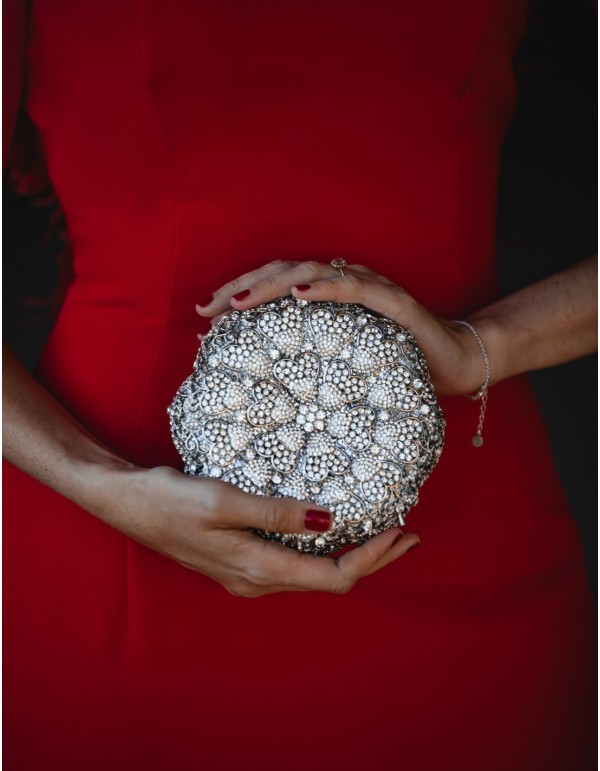 Clutch joya en forma de flor con cristales 2