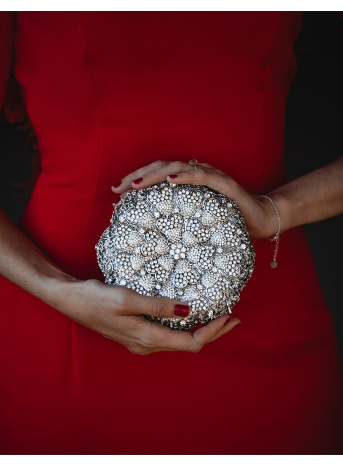 Clutch joya en forma de flor con cristales - Invitada Perfecta