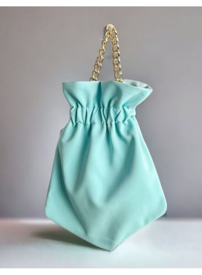 Smooth party bag with short braided golden chain