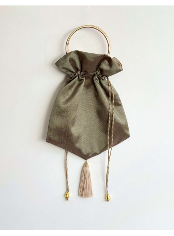 Party pump with golden and taffeta handle