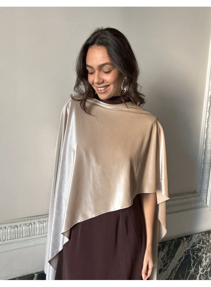 Capa de terciopelo fino multiposición para invitada beige