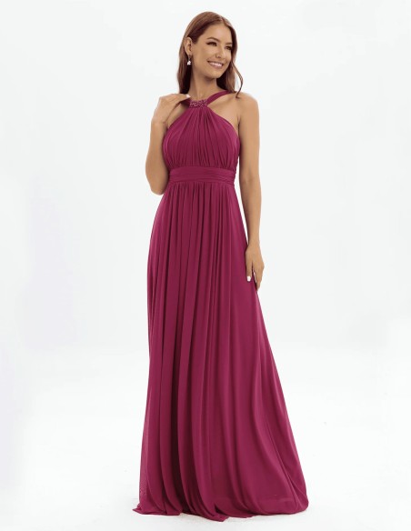 Vestido Largo de Fiesta con Escote Halter y Detalles de Pedrería