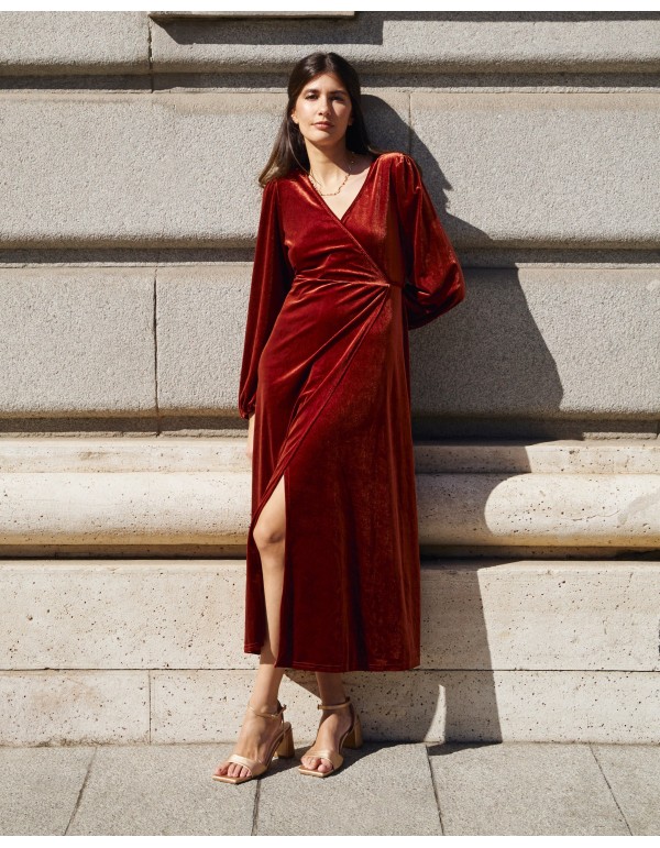 Brown velvet midi coat with crossover neckline 2