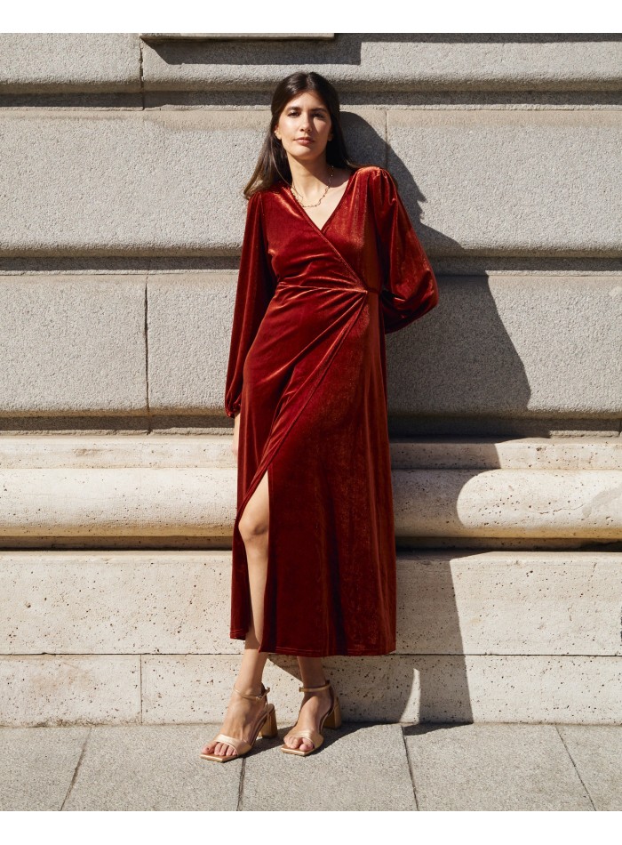 Manteau midi en velours marron avec encolure...