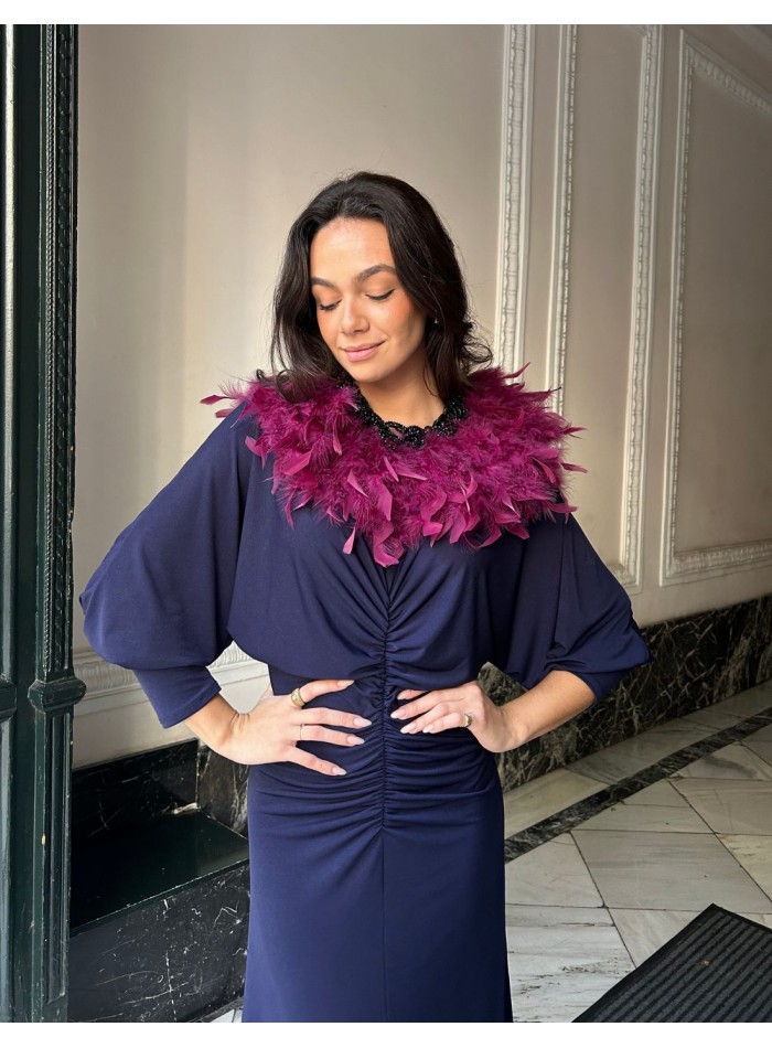 Natural feather collar