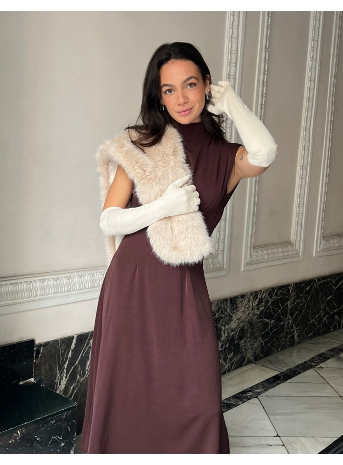 Longs gants en daim pour les invités