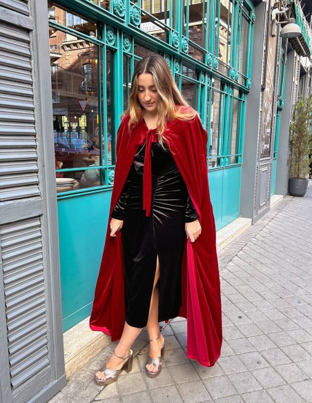 Longue cape d'invité en velours avec laçage