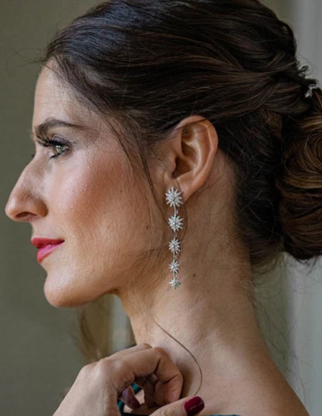 Pendientes largos de fiesta con cinco estrellas