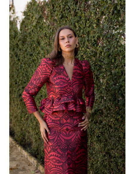 Blusa estampado rojo y burdeos con manga abullonada