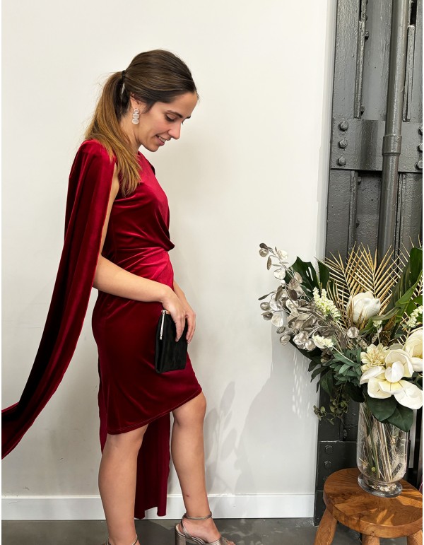 Vestido corto de fiesta de terciopelo con manga capa rojo