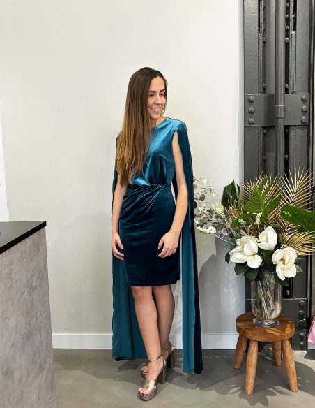 Vestido corto de fiesta de terciopelo con manga capa azul