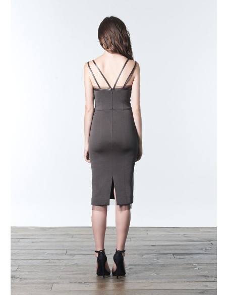 Vestido cóctel minimalista ajustado con tirantes dobles