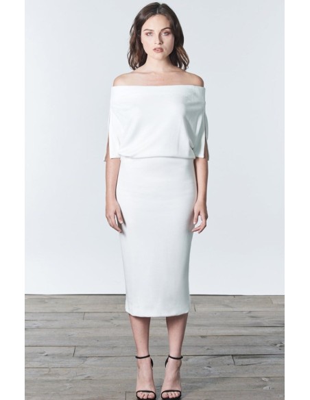 Robe de cocktail en maille blanche avec encolure bandeau