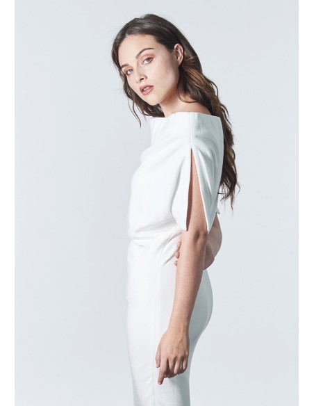 Vestido cóctel blanco de punto con escote bandeau