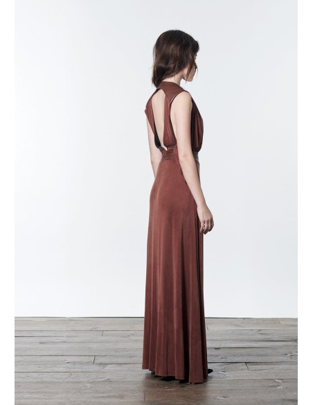 Robe longue avec dos ouvert et ceinture en cuir