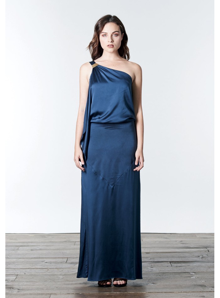 Vestido largo de satén con escote asimétrico