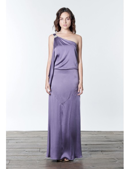 Vestido largo de satén con escote asimétrico