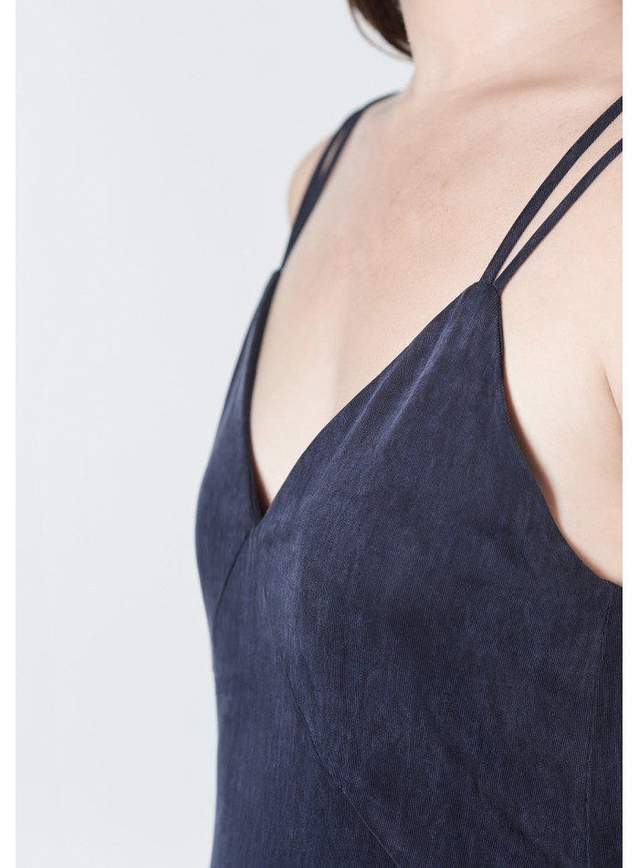 Robe midi avec doubles bretelles et fente latérale