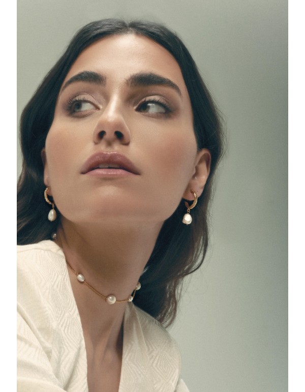 Gold plated earrings with pearl pendants 2