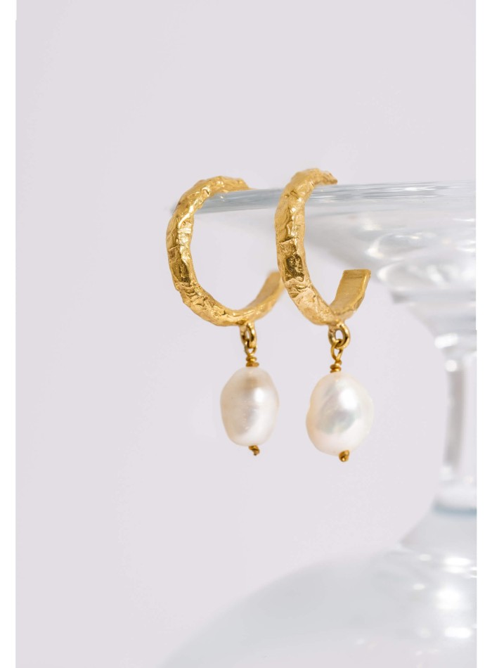 Boucles d'oreilles plaquées or avec pendentifs...