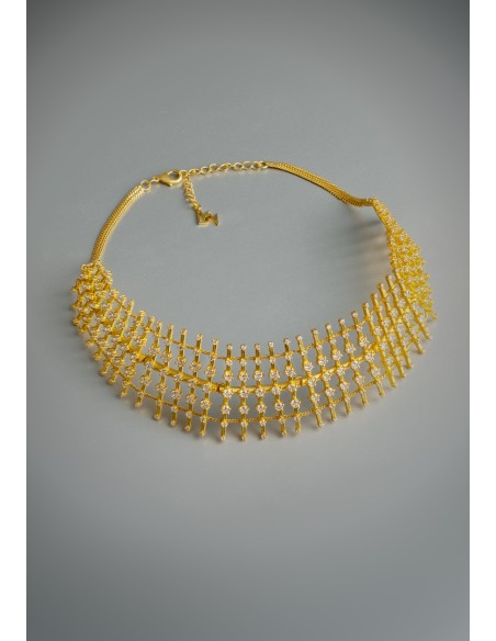 Gold-plated choker with zirconia details