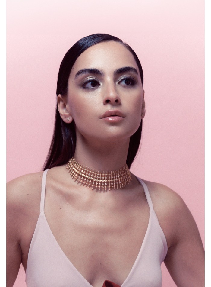 Gold-plated choker with zirconia details